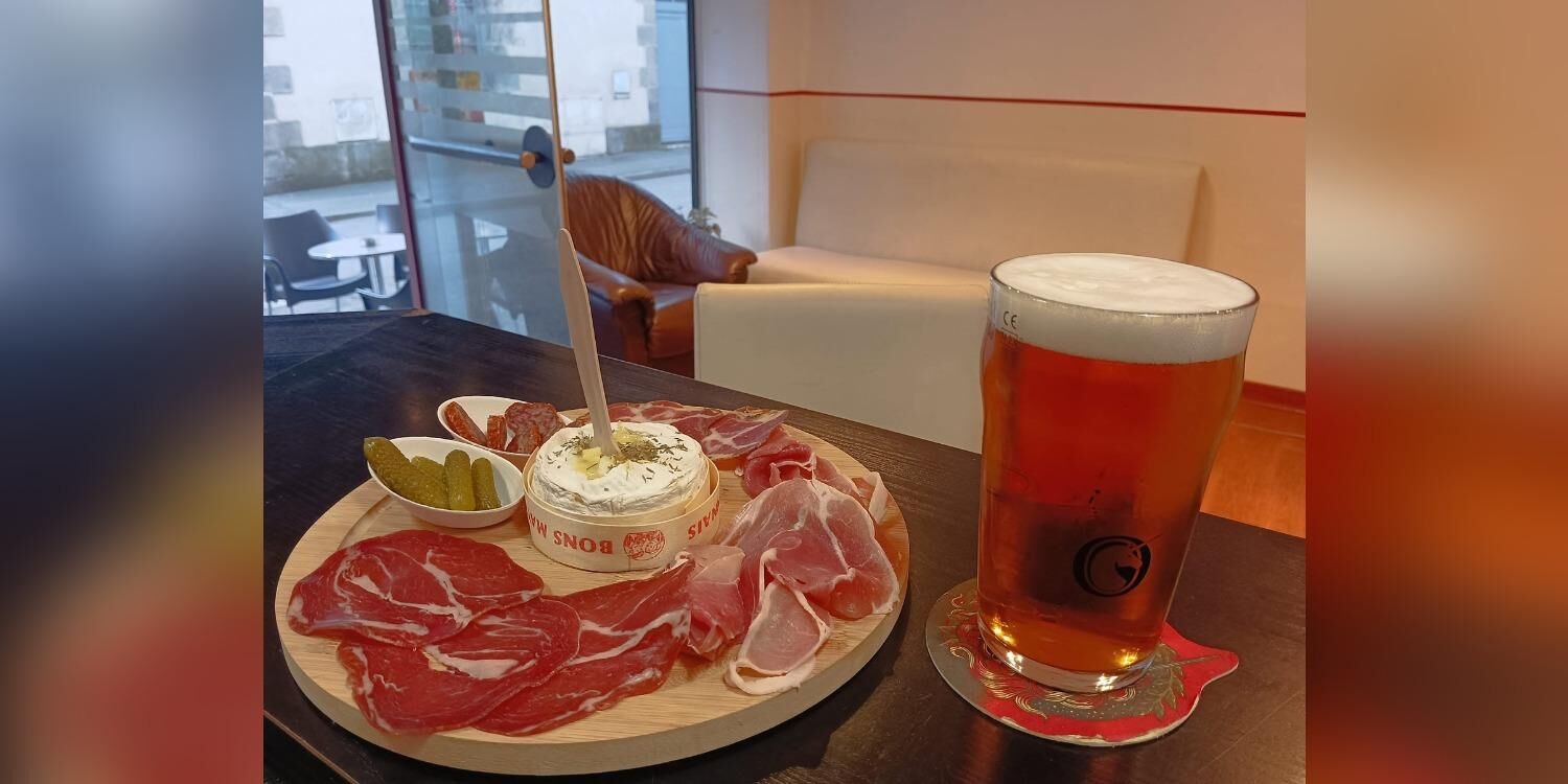 Tog Ruz, bar