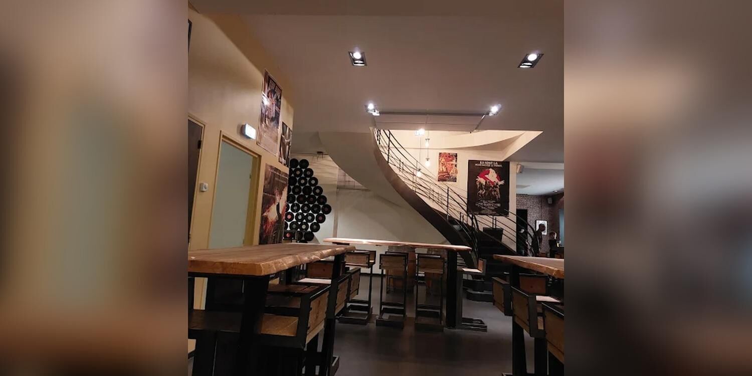 Crafty Brewpub, bar