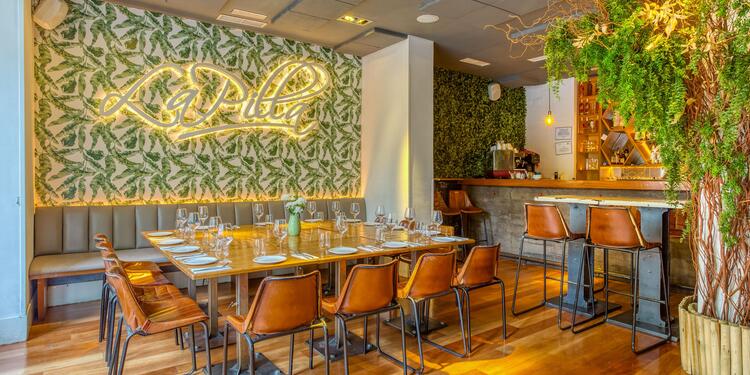 La Pilla Restaurant, bar