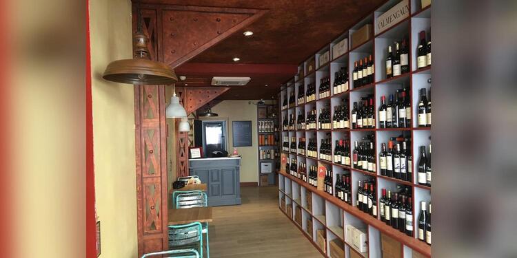 Cave Terres de Raisin Caen, bar