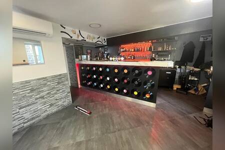 B2B, Bar Clermont-Ferrand Ctre Ancien #0