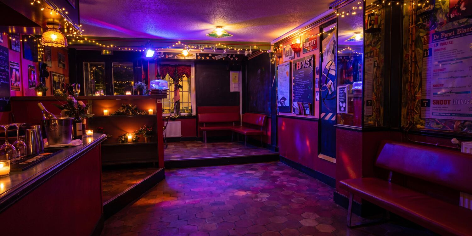 La Folle Blanche, bar