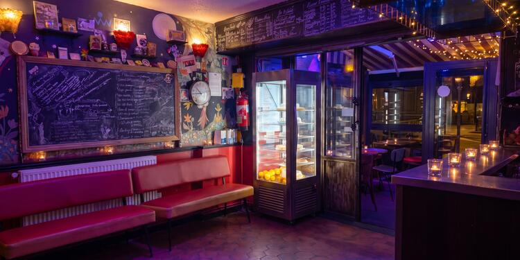 La Folle Blanche, bar