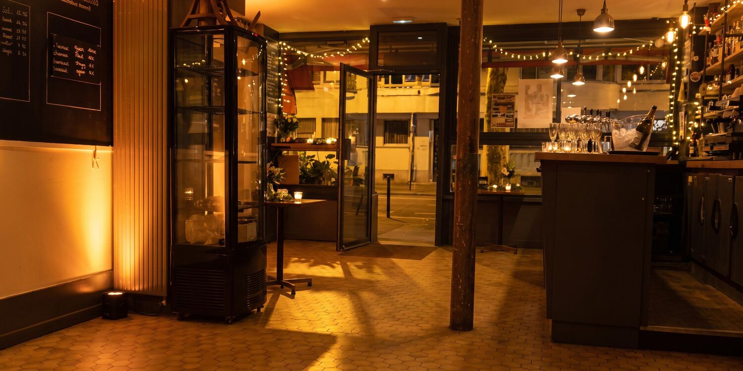 L'Escale, bar