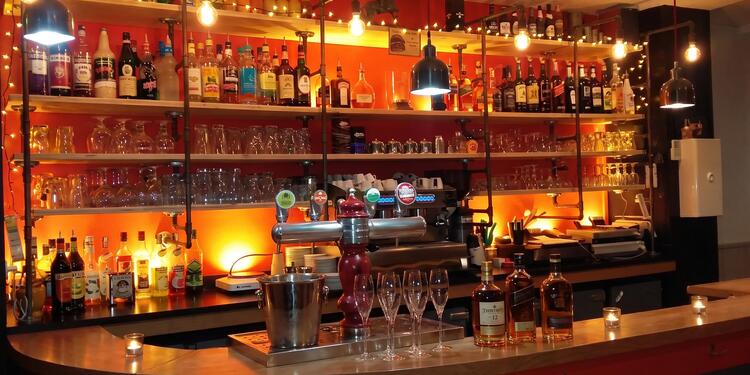 L'Escale, bar