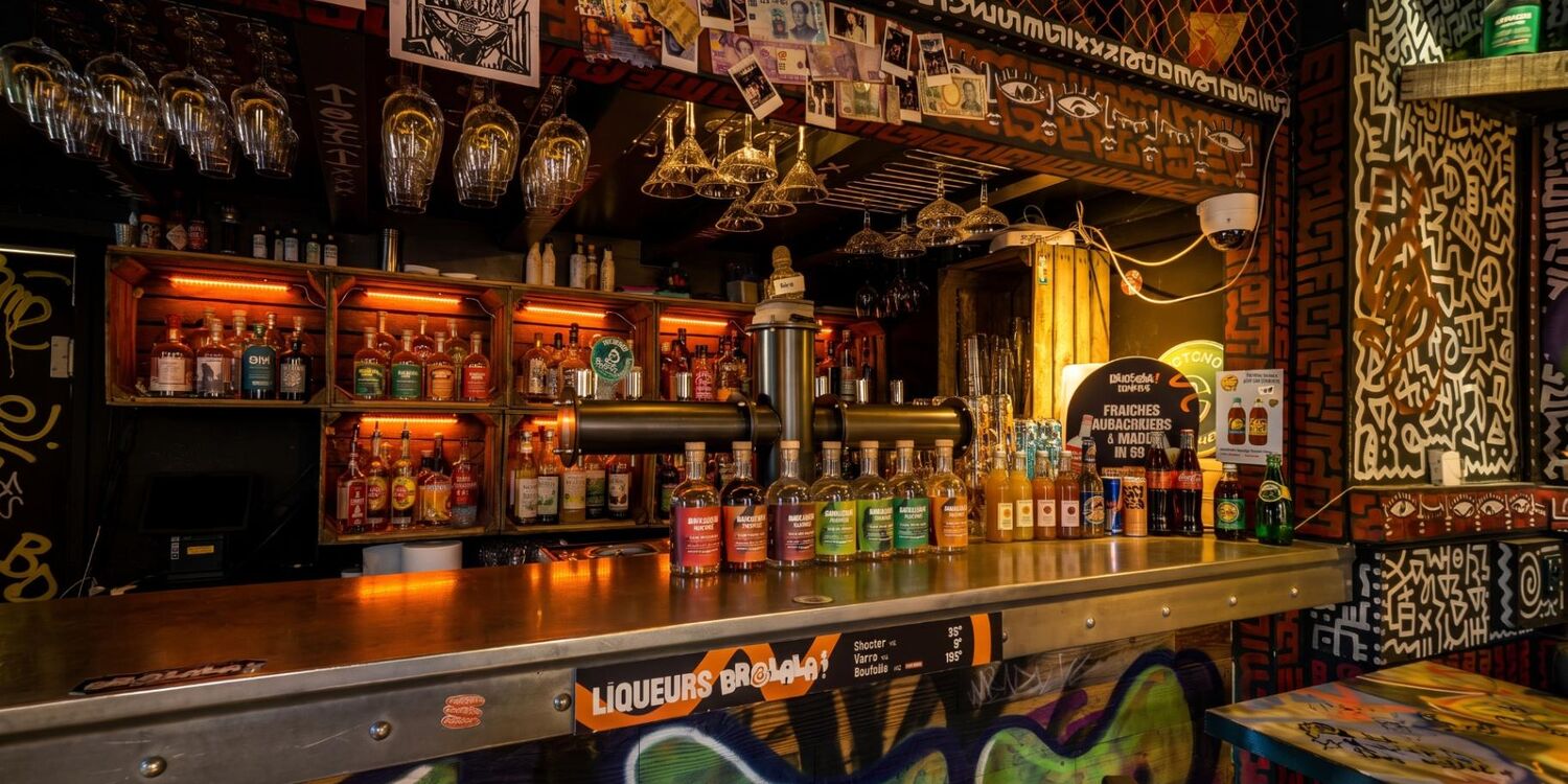 Brolala Masséna, bar