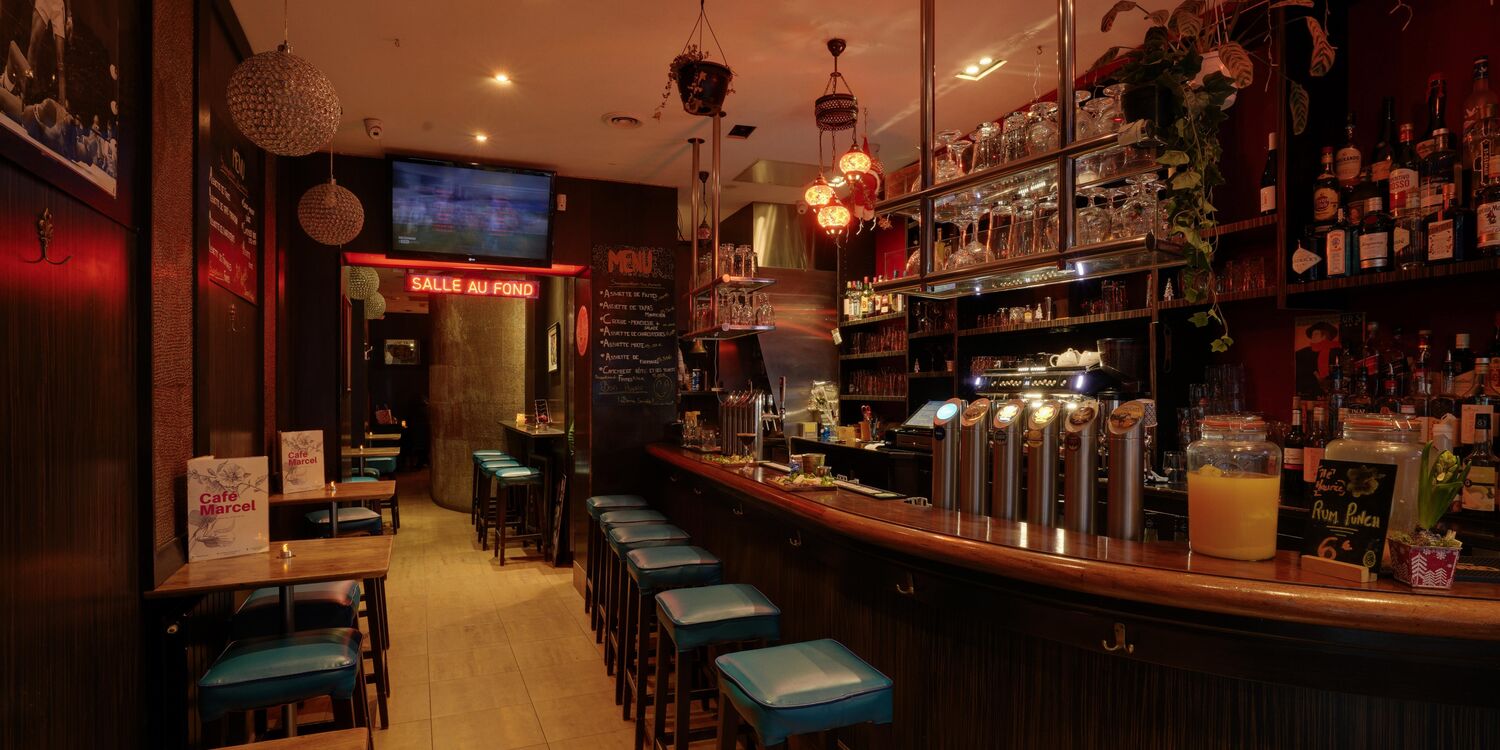 Café Marcel, bar