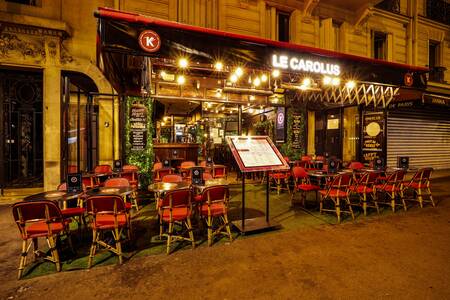 Carolus, Bar Paris Place de Clichy  #0