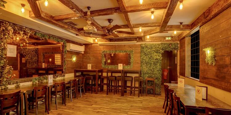 Carolus, bar