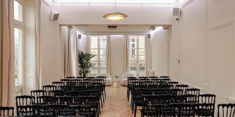 Le Pavillon Presbourg, rental_room, Format théâtre