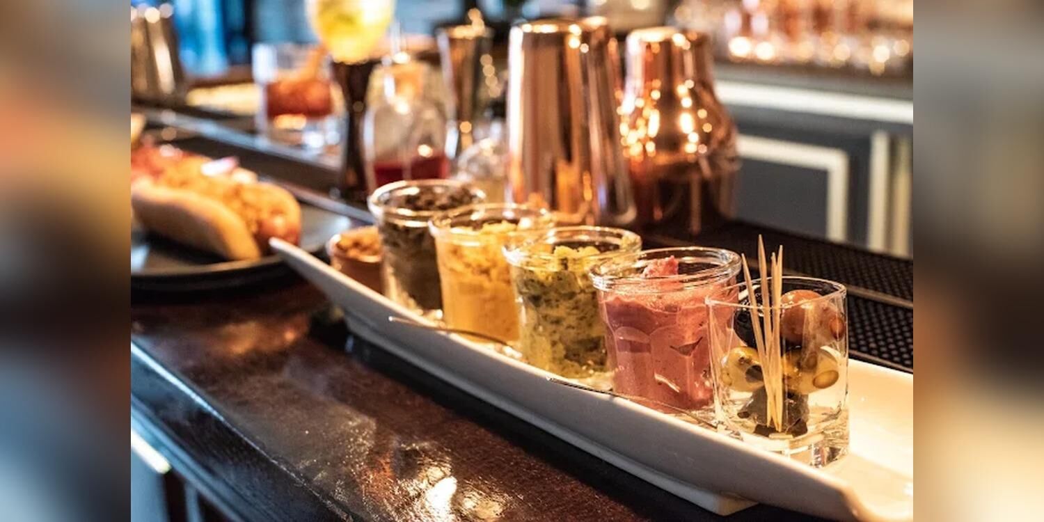 The 46 Bar, bar