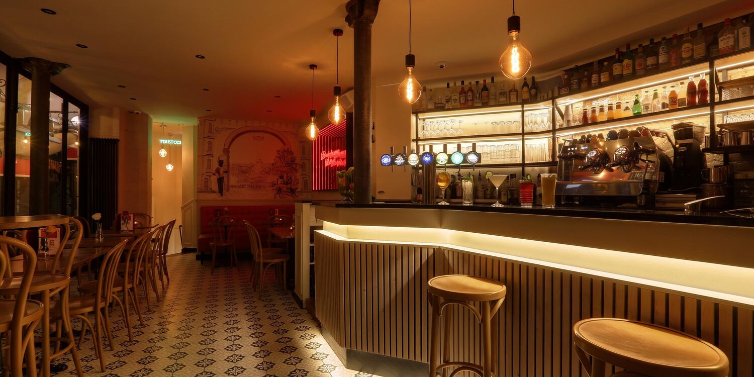 Café Mélia, bar
