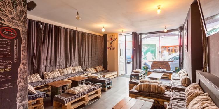 Le 48 Cocktail Club, bar