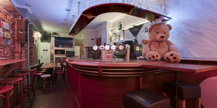 Com' à la maison, bar