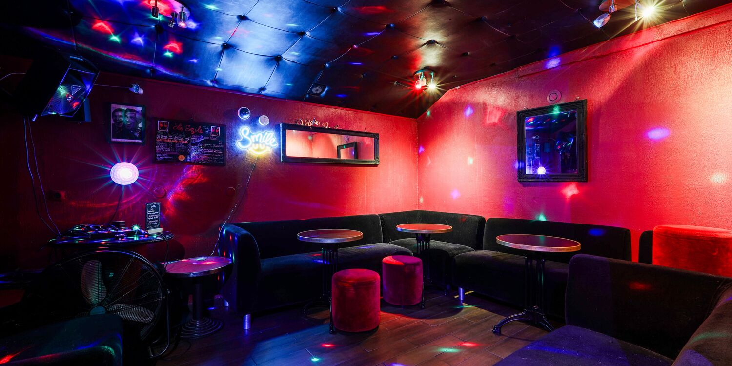 Le Smile, drink & music, bar