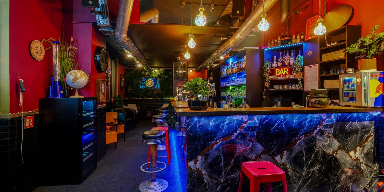 L'Entrepôtes (ex: Le Clin's Factory), bar