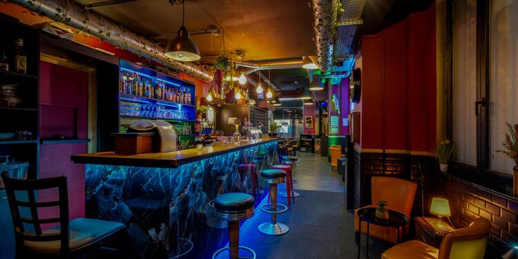 L'Entrepôtes (ex: Le Clin's Factory), bar